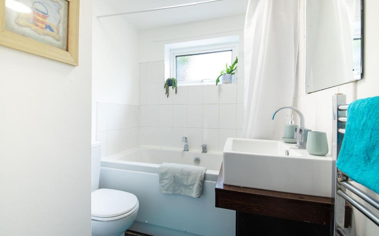 Bright 3 Bedroom Townhouse Near City Centre NWI Zewnętrze zdjęcie