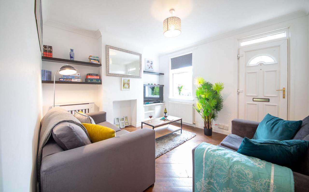 Bright 3 Bedroom Townhouse Near City Centre NWI Zewnętrze zdjęcie